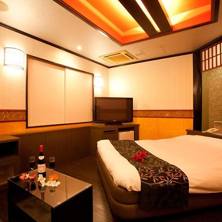 Hotel Luna (Adults Only) Токио Экстерьер фото