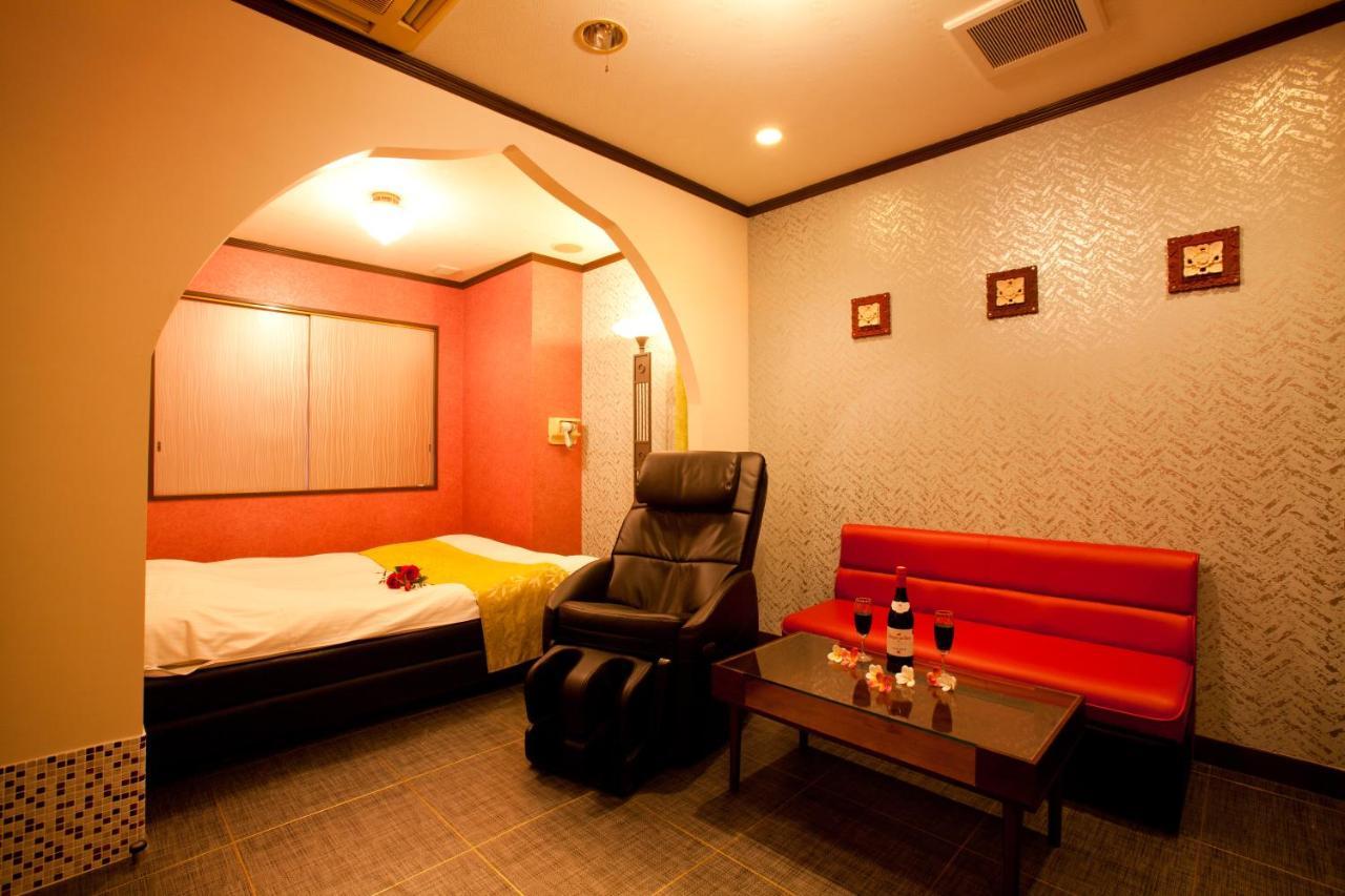 Hotel Luna (Adults Only) Токио Экстерьер фото