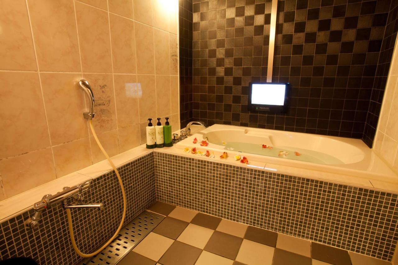 Hotel Luna (Adults Only) Токио Экстерьер фото