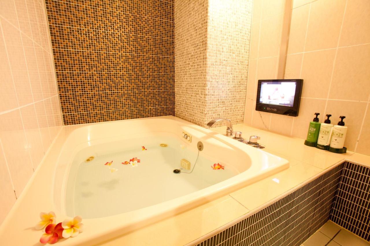 Hotel Luna (Adults Only) Токио Экстерьер фото