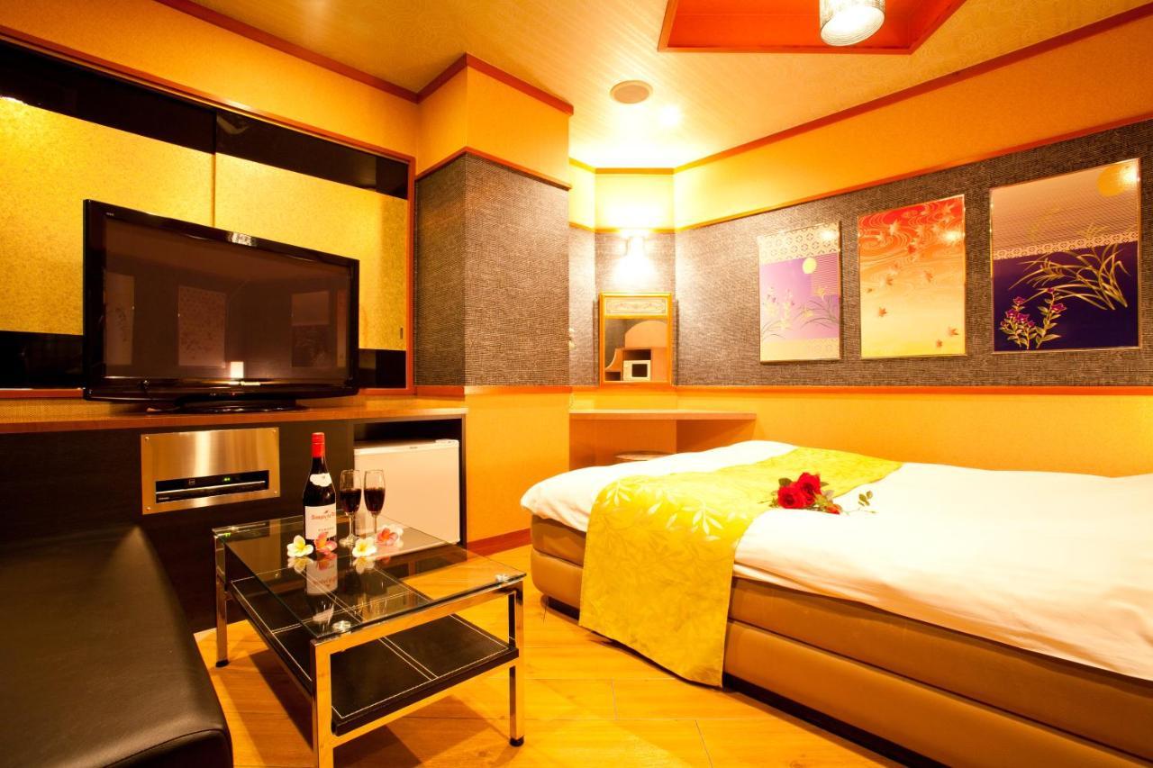 Hotel Luna (Adults Only) Токио Экстерьер фото