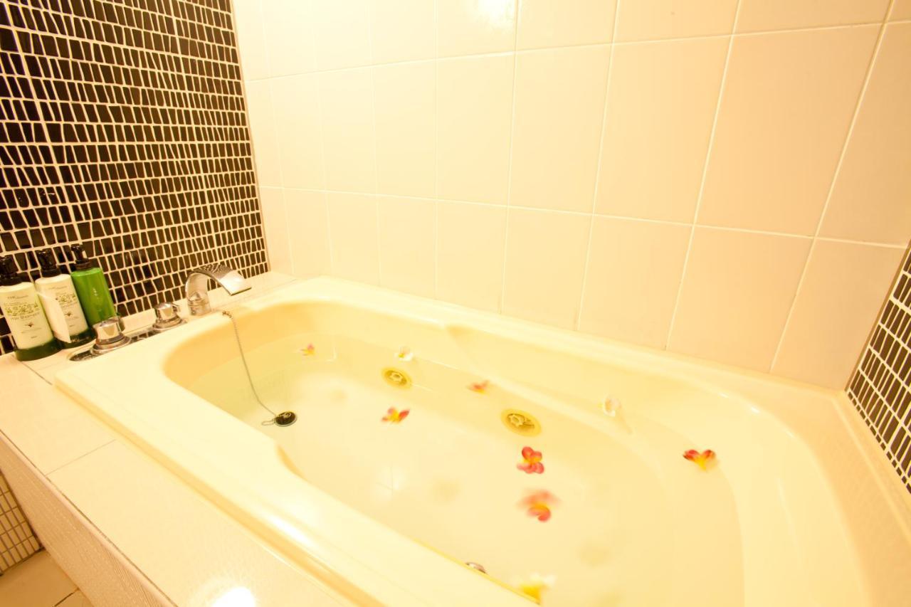 Hotel Luna (Adults Only) Токио Экстерьер фото